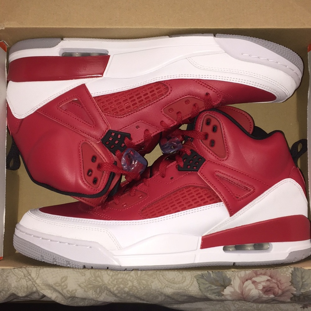 BRAND NEW! Red And White Jordan Spizike Size 12